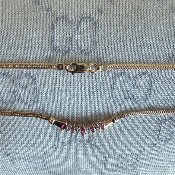 Elegant Gold Necklace with Ruby Accents - Picture 6 of 6
